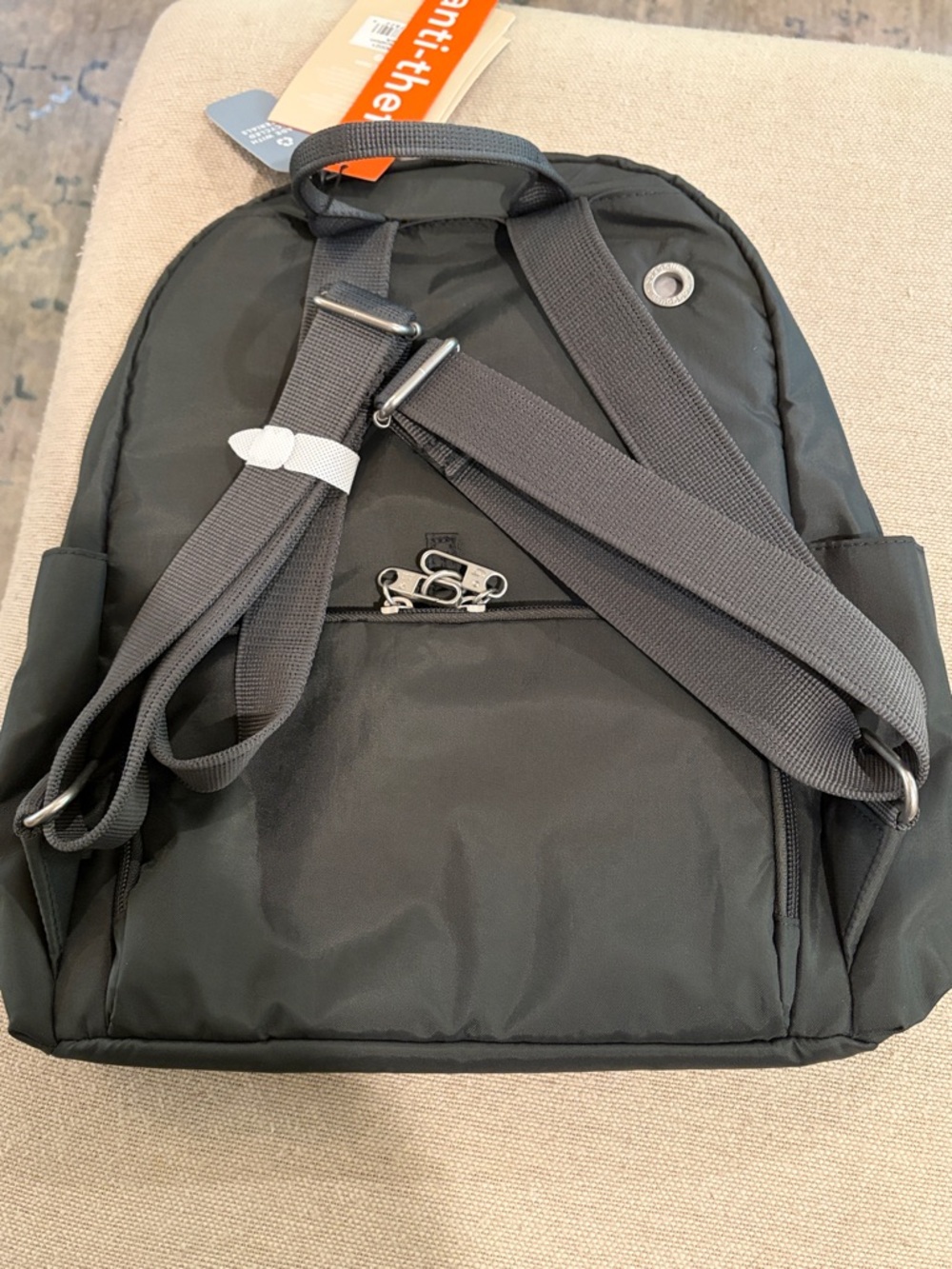 baggallini Charcoal Securtex Anti-Theft Vacation Backpack/NWT - Picture 16 of 16